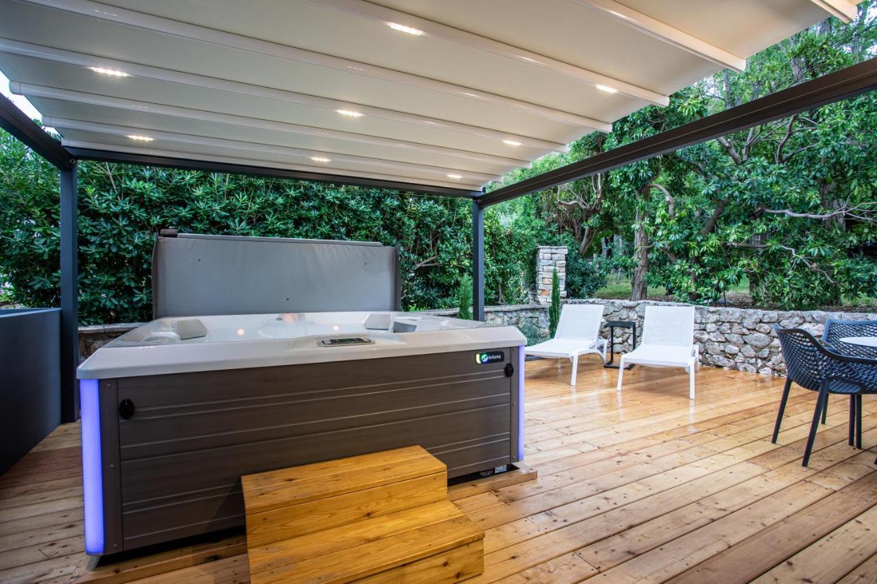 Happy Apartments Baska Экстерьер фото