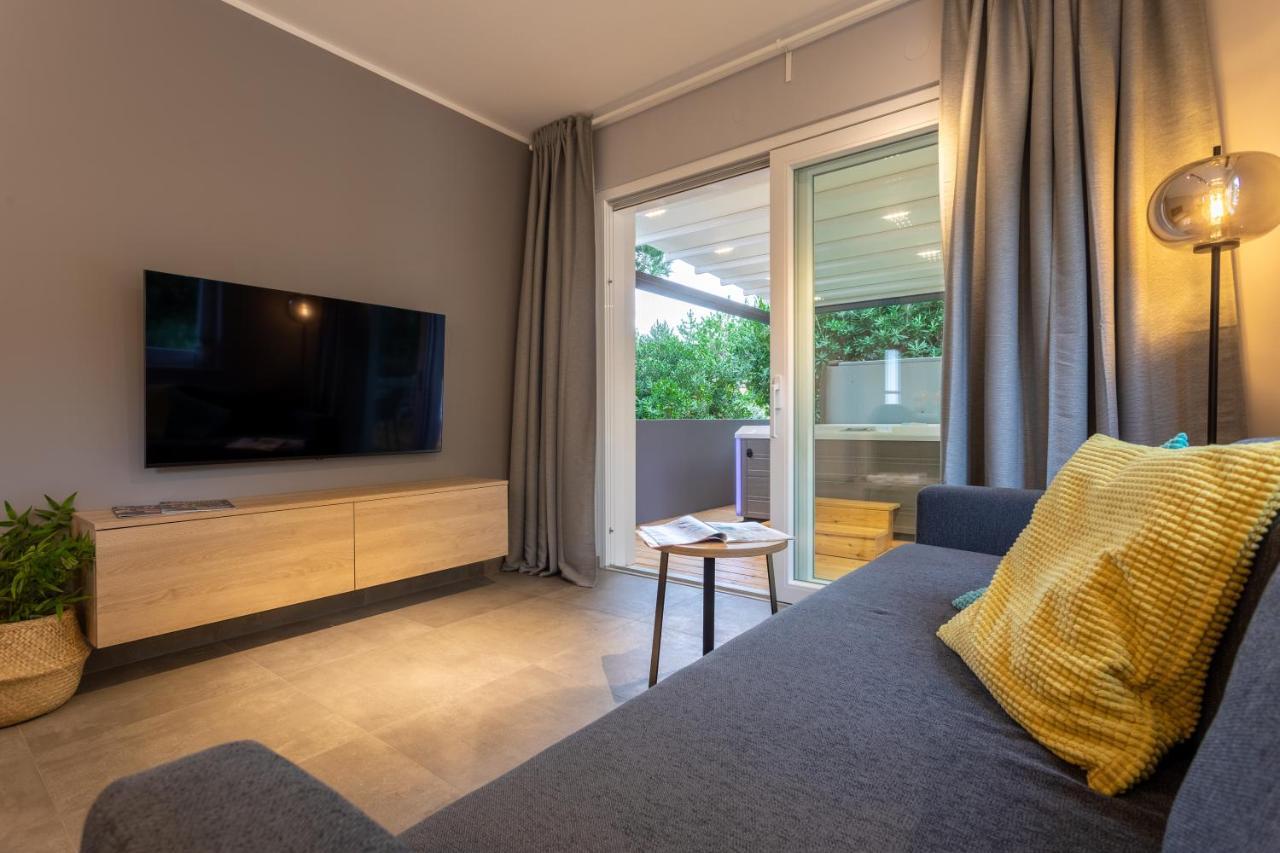 Happy Apartments Baska Экстерьер фото