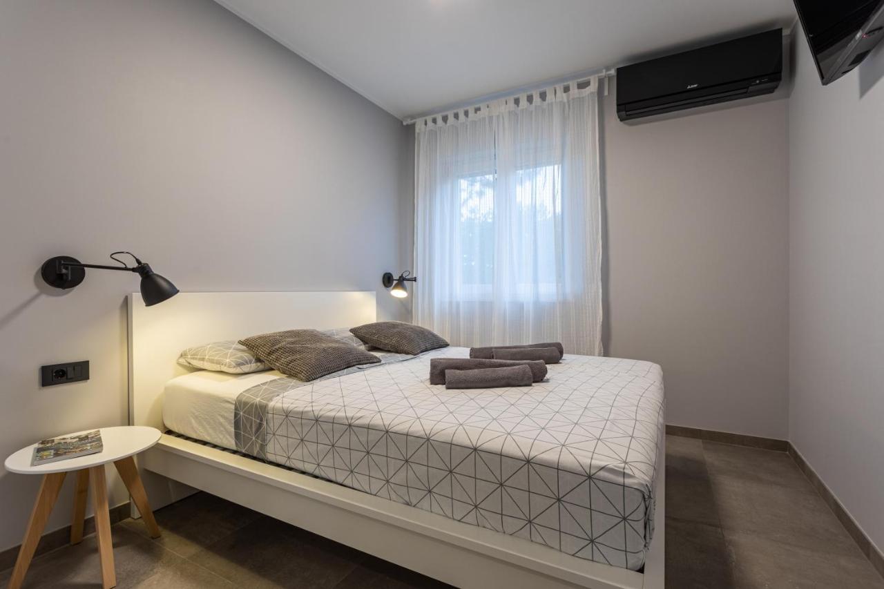 Happy Apartments Baska Экстерьер фото