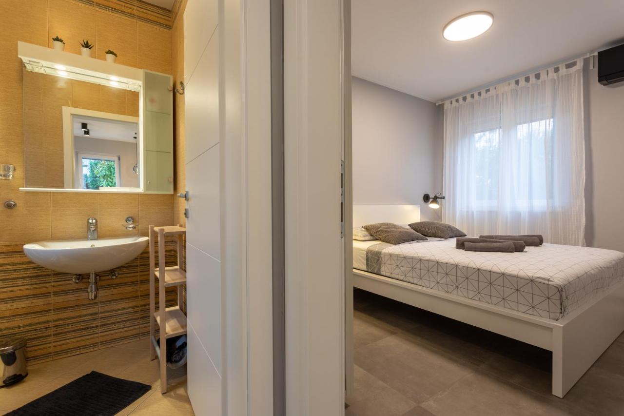 Happy Apartments Baska Экстерьер фото