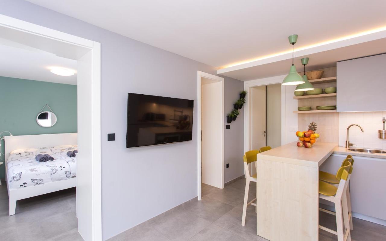 Happy Apartments Baska Экстерьер фото