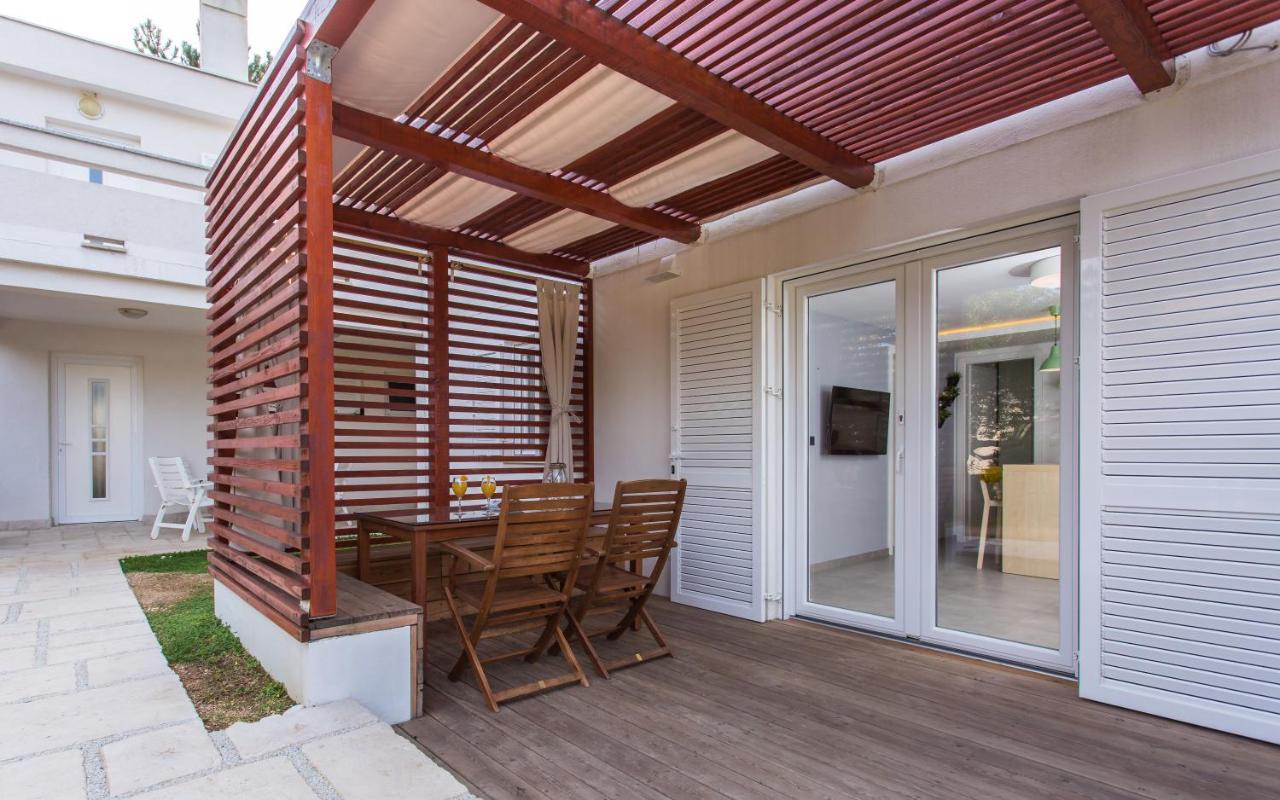 Happy Apartments Baska Экстерьер фото