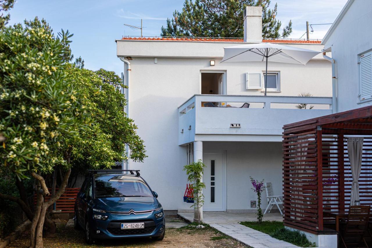 Happy Apartments Baska Экстерьер фото