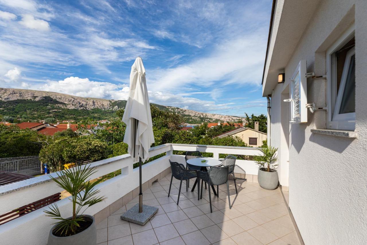 Happy Apartments Baska Экстерьер фото